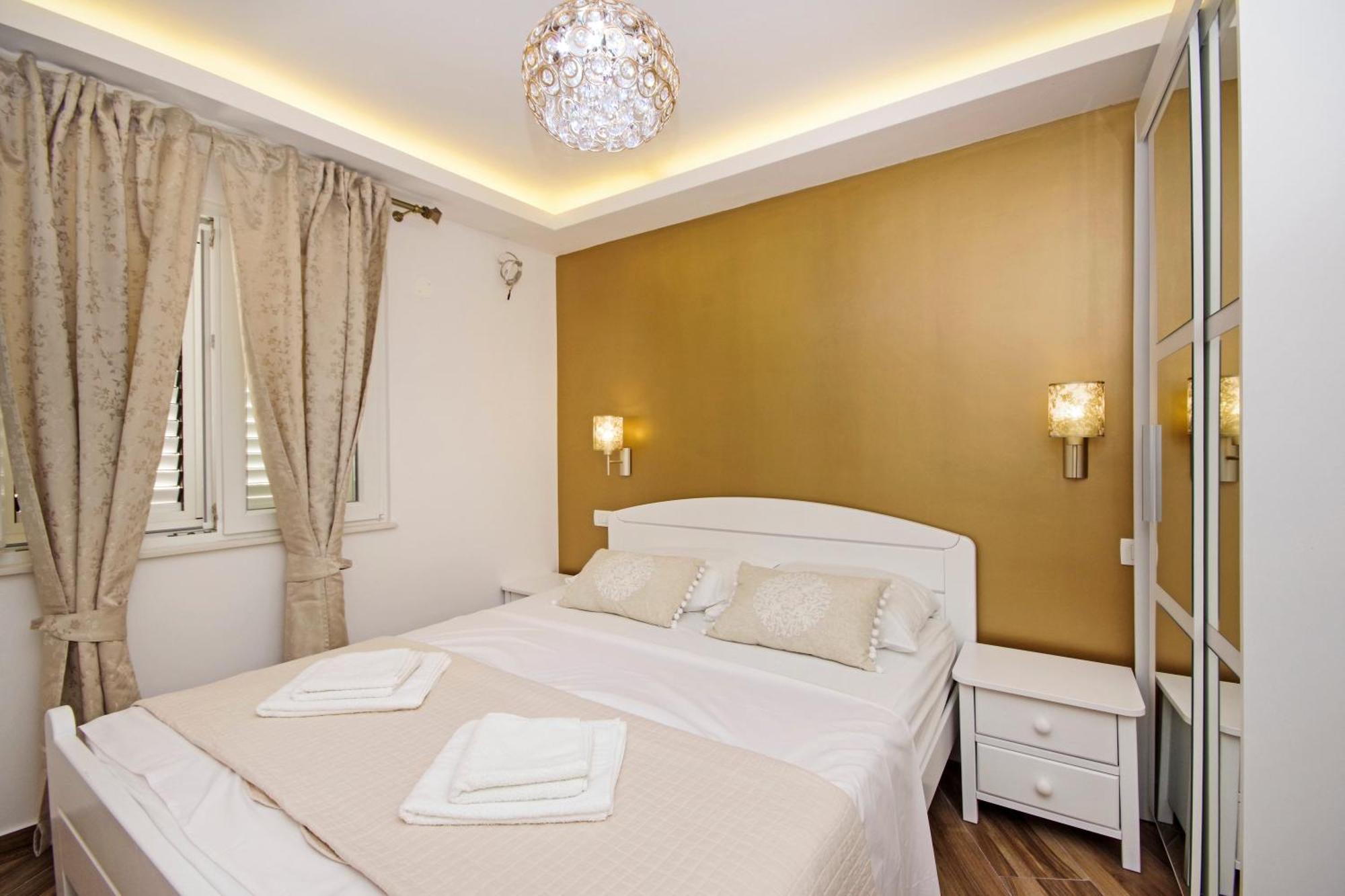 Apartments Roma Baška Voda Buitenkant foto