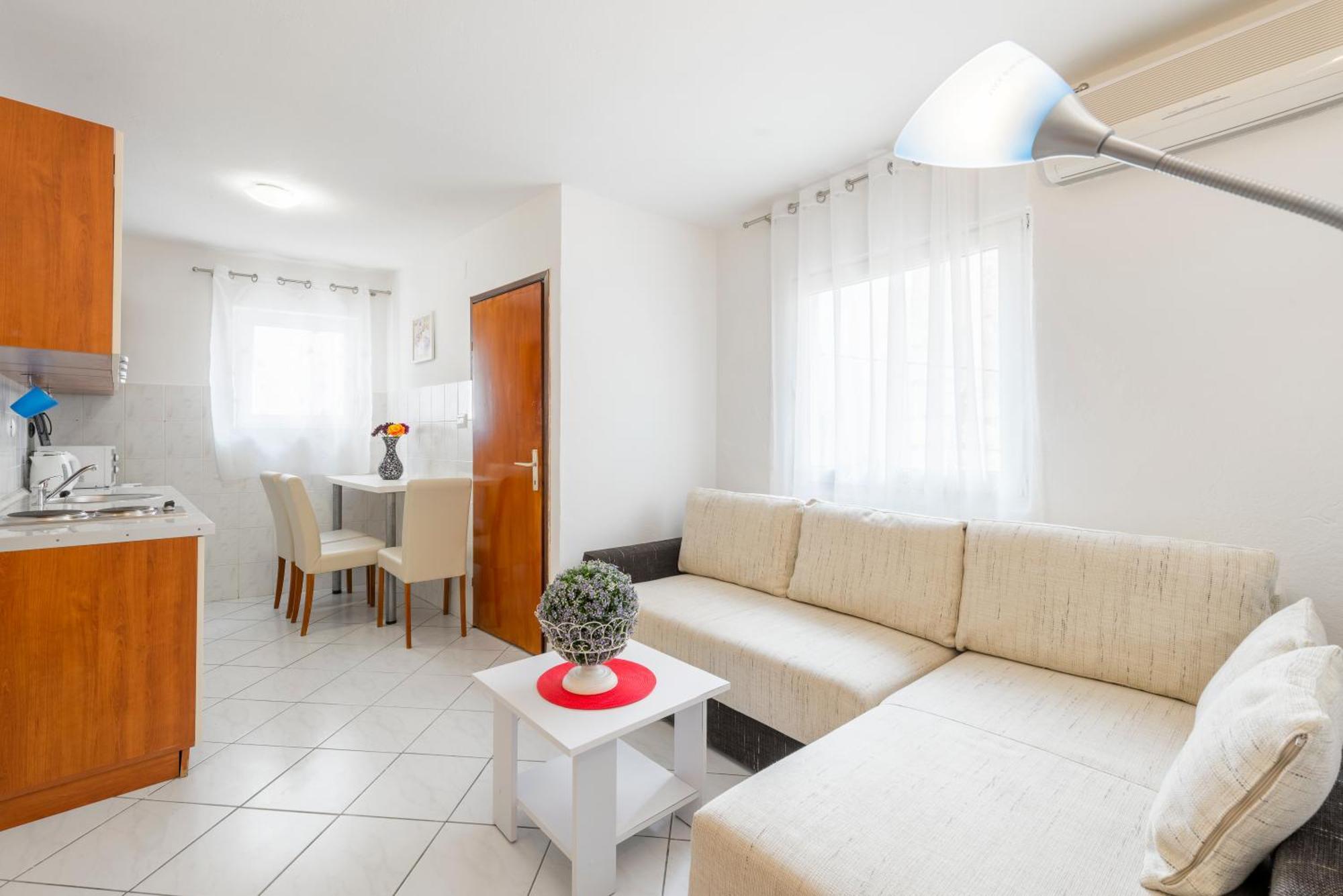 Apartments Roma Baška Voda Buitenkant foto