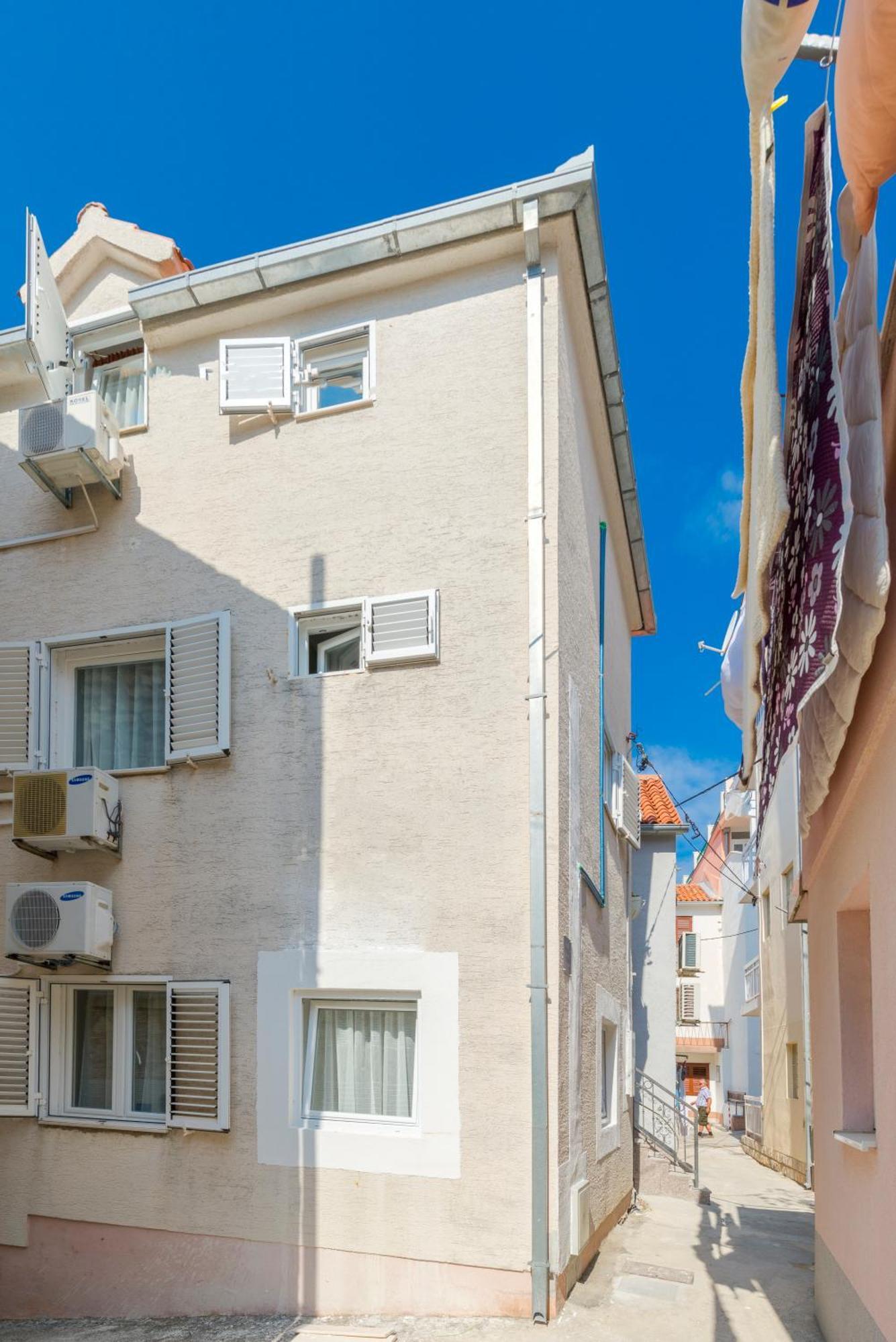 Apartments Roma Baška Voda Buitenkant foto