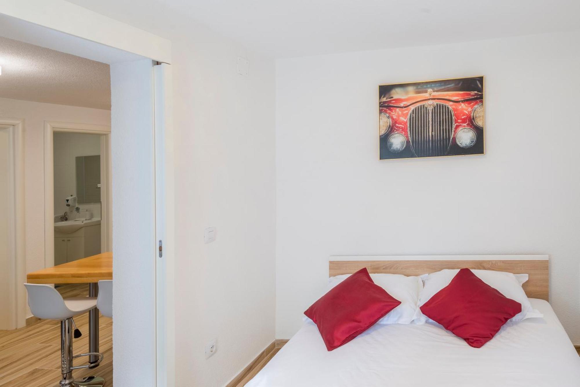 Apartments Roma Baška Voda Buitenkant foto