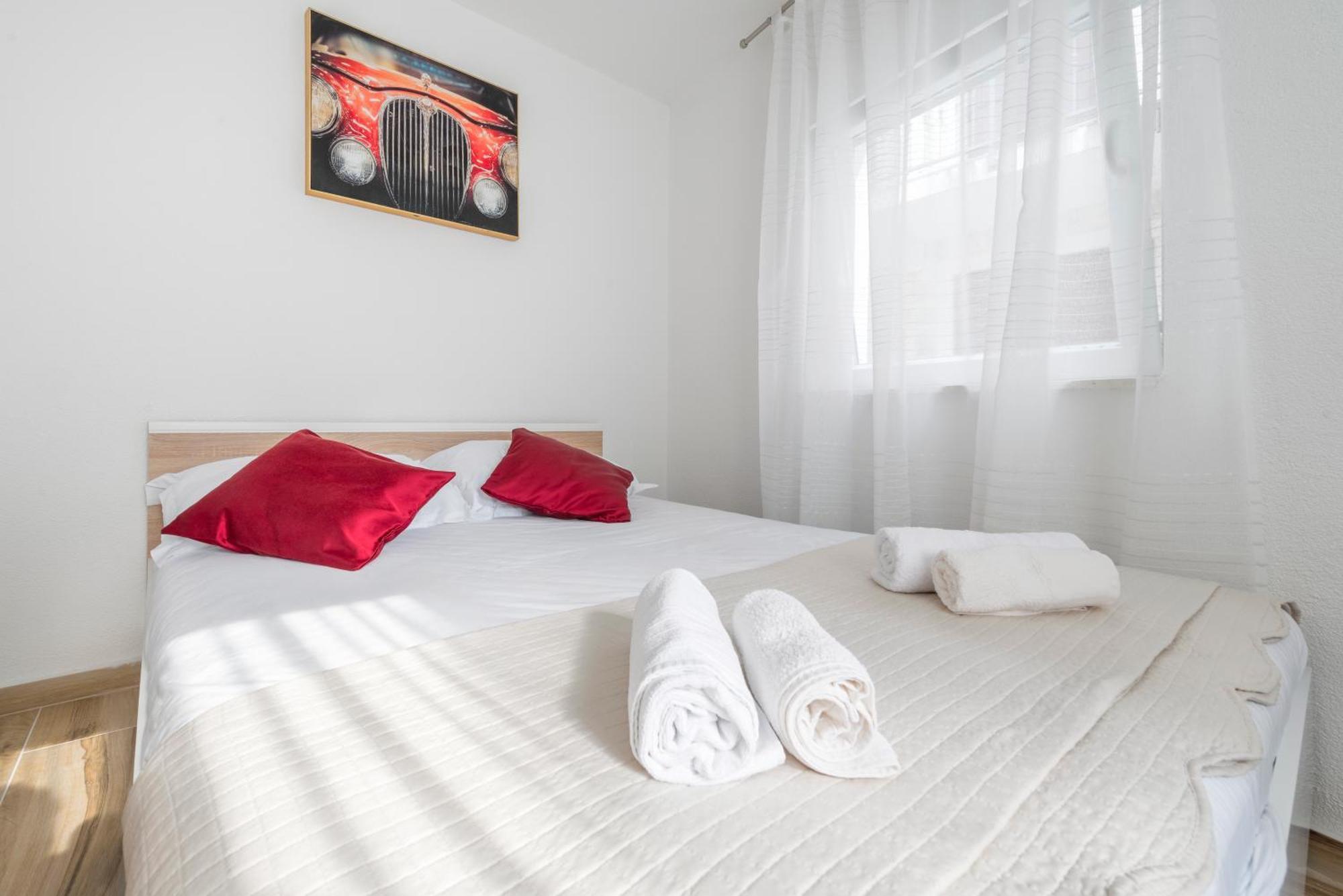 Apartments Roma Baška Voda Buitenkant foto