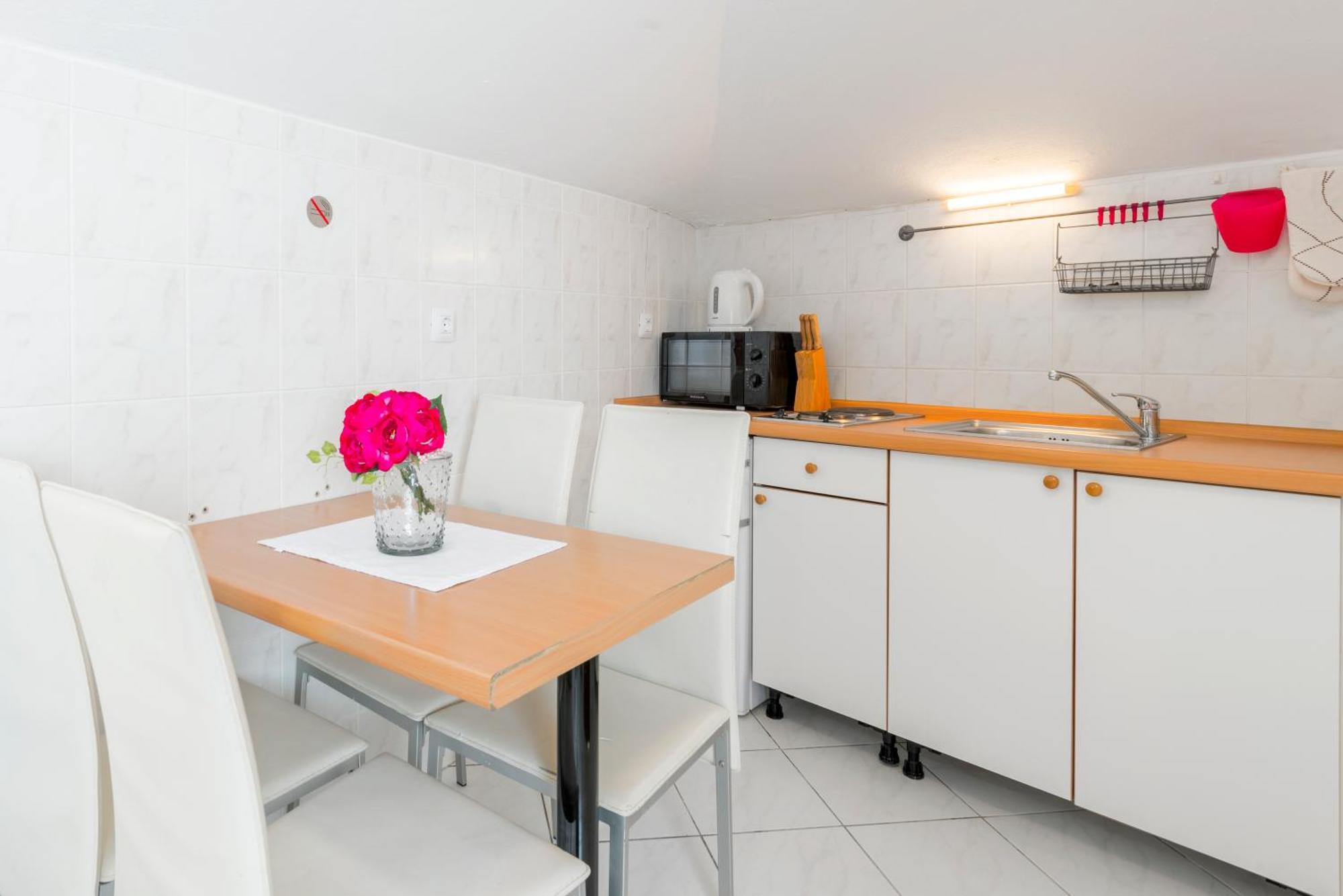 Apartments Roma Baška Voda Buitenkant foto